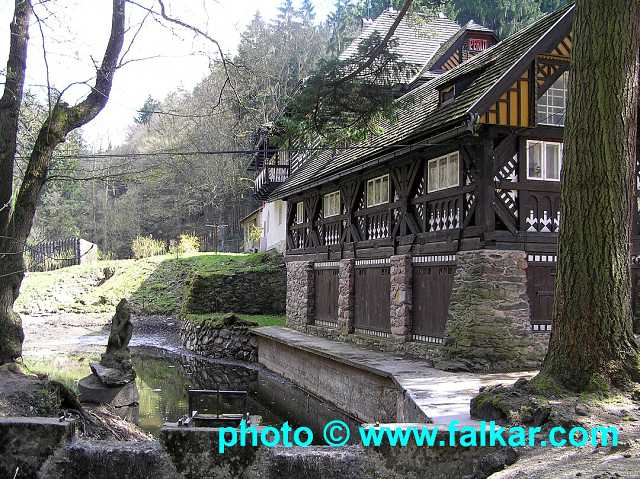 img00020.jpg